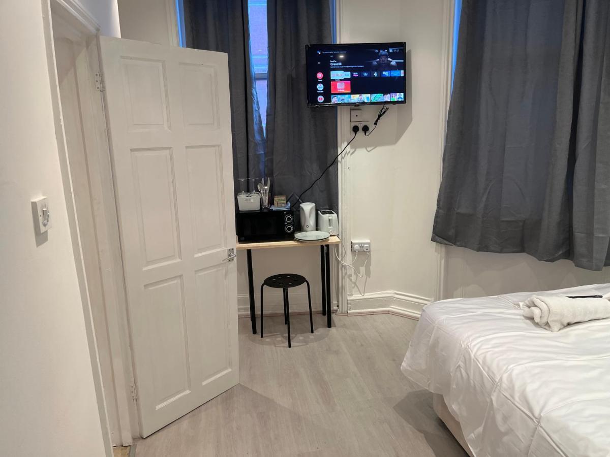 Y2 Guest House Londra Dış mekan fotoğraf