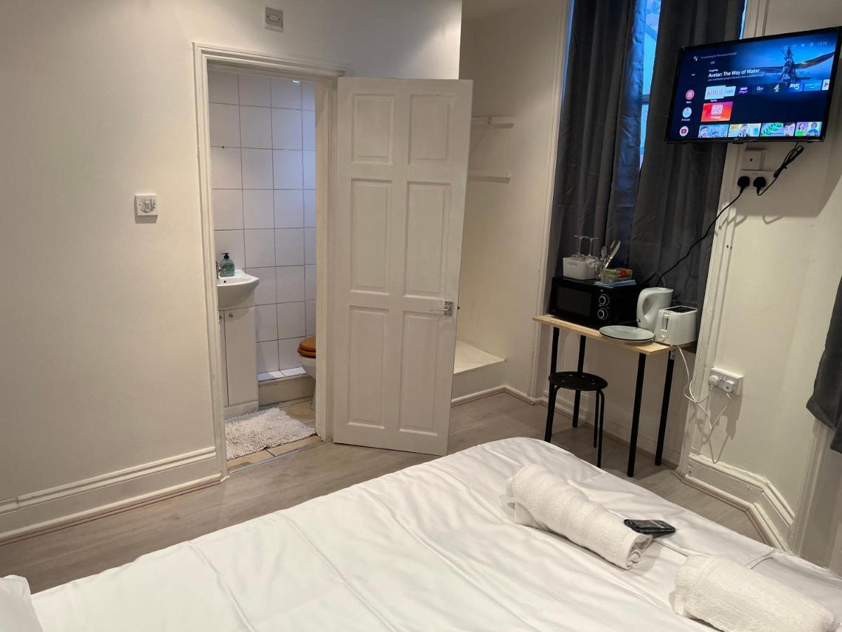 Y2 Guest House Londra Dış mekan fotoğraf
